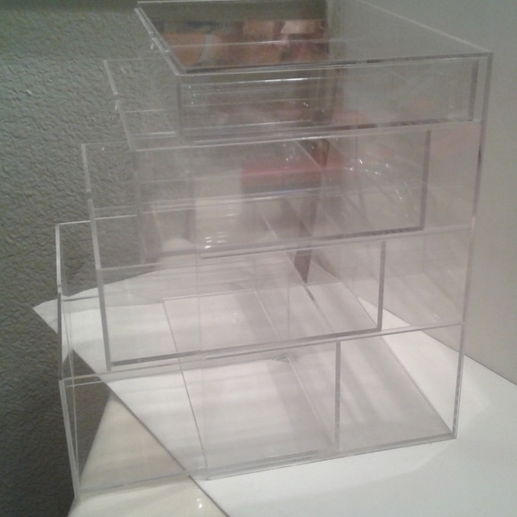 NEW LARGE CLEAR ACRYLIC MAKEUP STORAGE - Picture 4 of 8